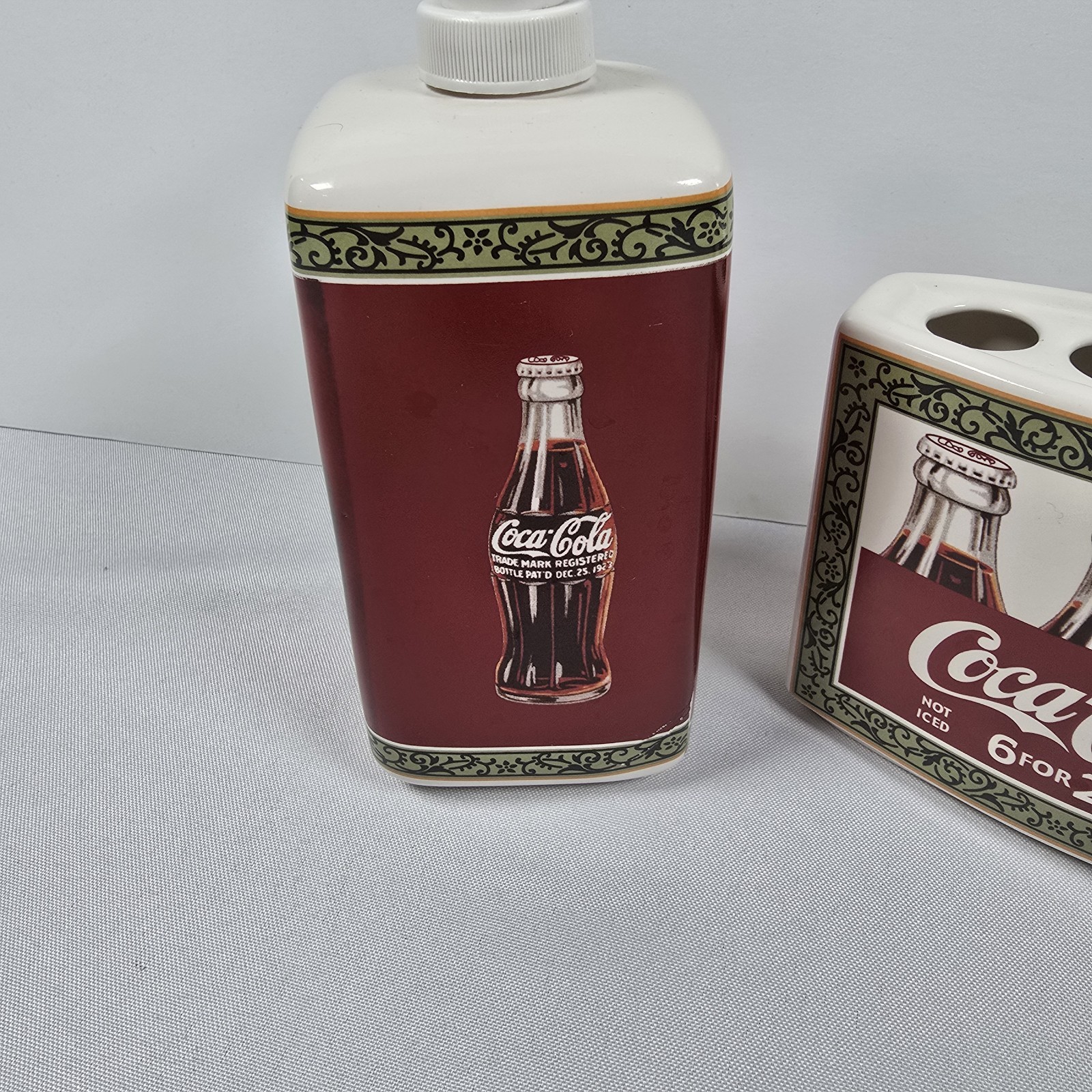 2003 Vintage Coca-Cola Ceramic Bath Set Soap Dispenser 4 Toothbrush Holder