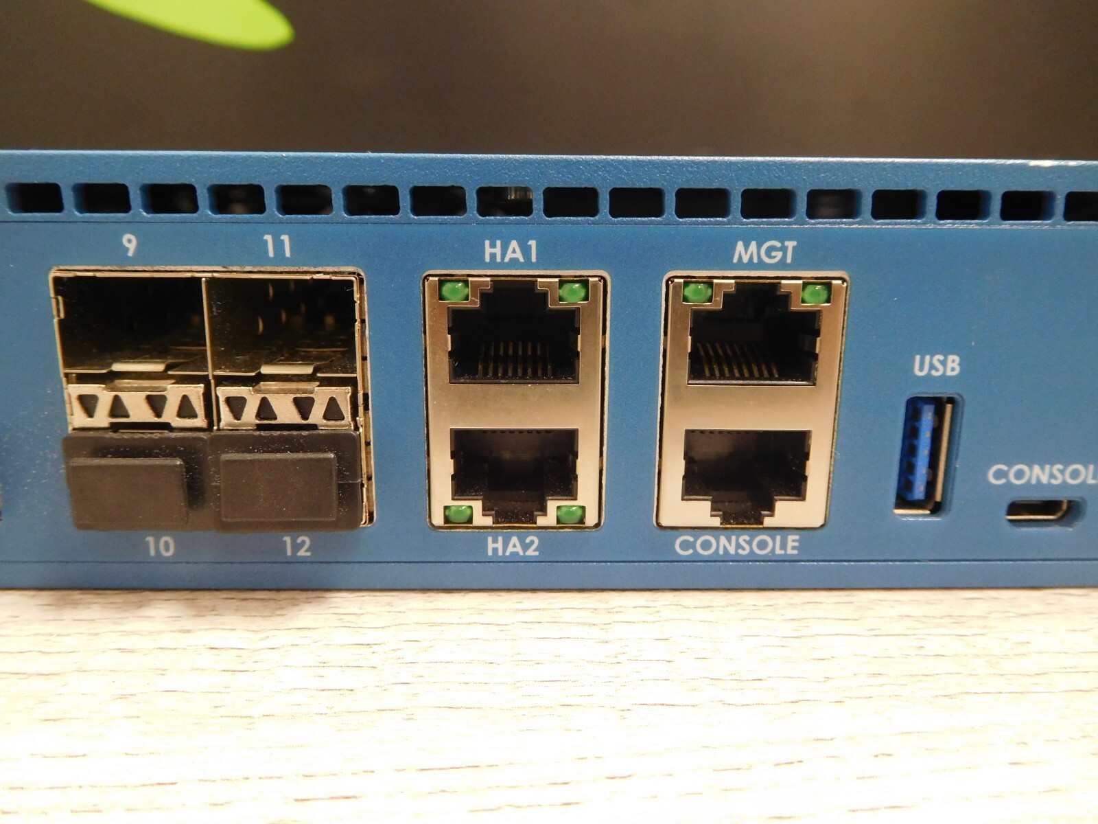 Palo Alto Networks PA-820 12-Port Enterprise Firewall 750-000120-00G