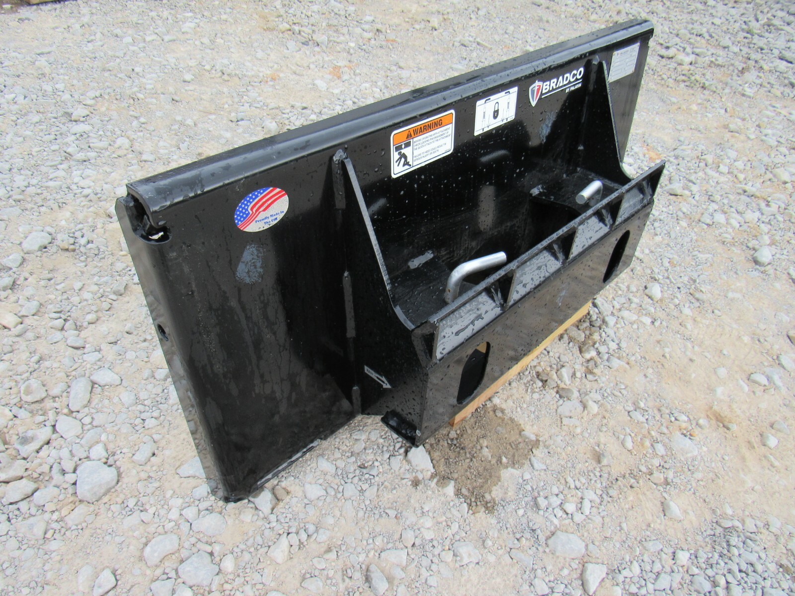 Bobcat MT50/52 To Mini Universal Attachments Adapter Conversion Bradco 18193