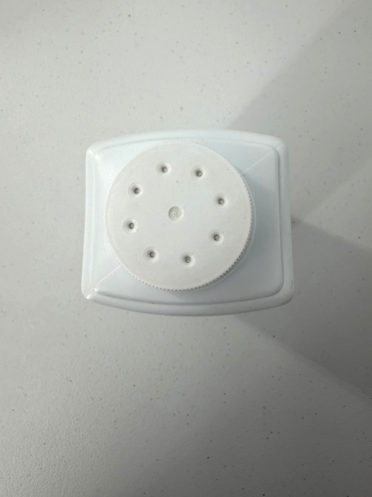 Johnson & Johnson Baby Corn Starch Vintage Powder Bottle Movie Prop 14 Oz