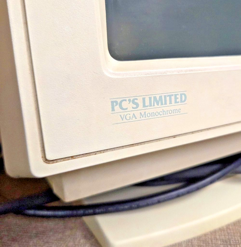 Vintage 1988 PC's Limited/Dell B&W 12" VGA monochrome CRT monitor, still working