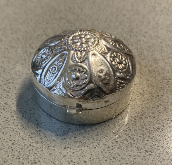 Vintage 925 sterling repousse domed small box for gifts, notes, pills, etc