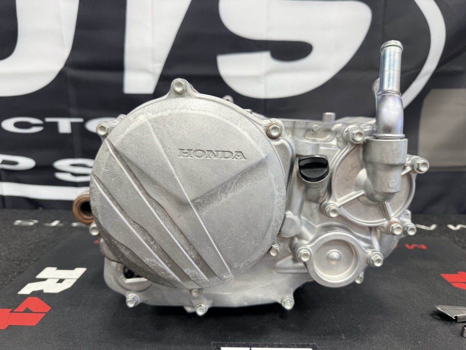 2023 HONDA CRF250R OEM ENGINE CASES LEFT/RIGHT W/COVERS COMPLETE! 11300-K95-AA0