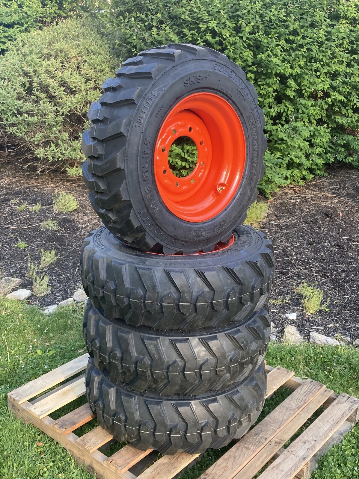 NEW 10-16.5 Skid Steer Tire/Wheel/Rim for Bobcat & more - 10X16.5-12 PLY