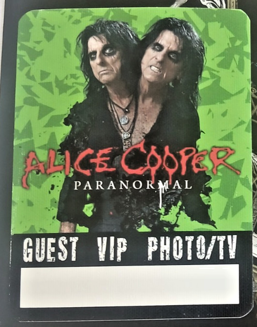 Alice Cooper Hand Signed concert poster and Backstage Pass Paranormal Tour 2018
