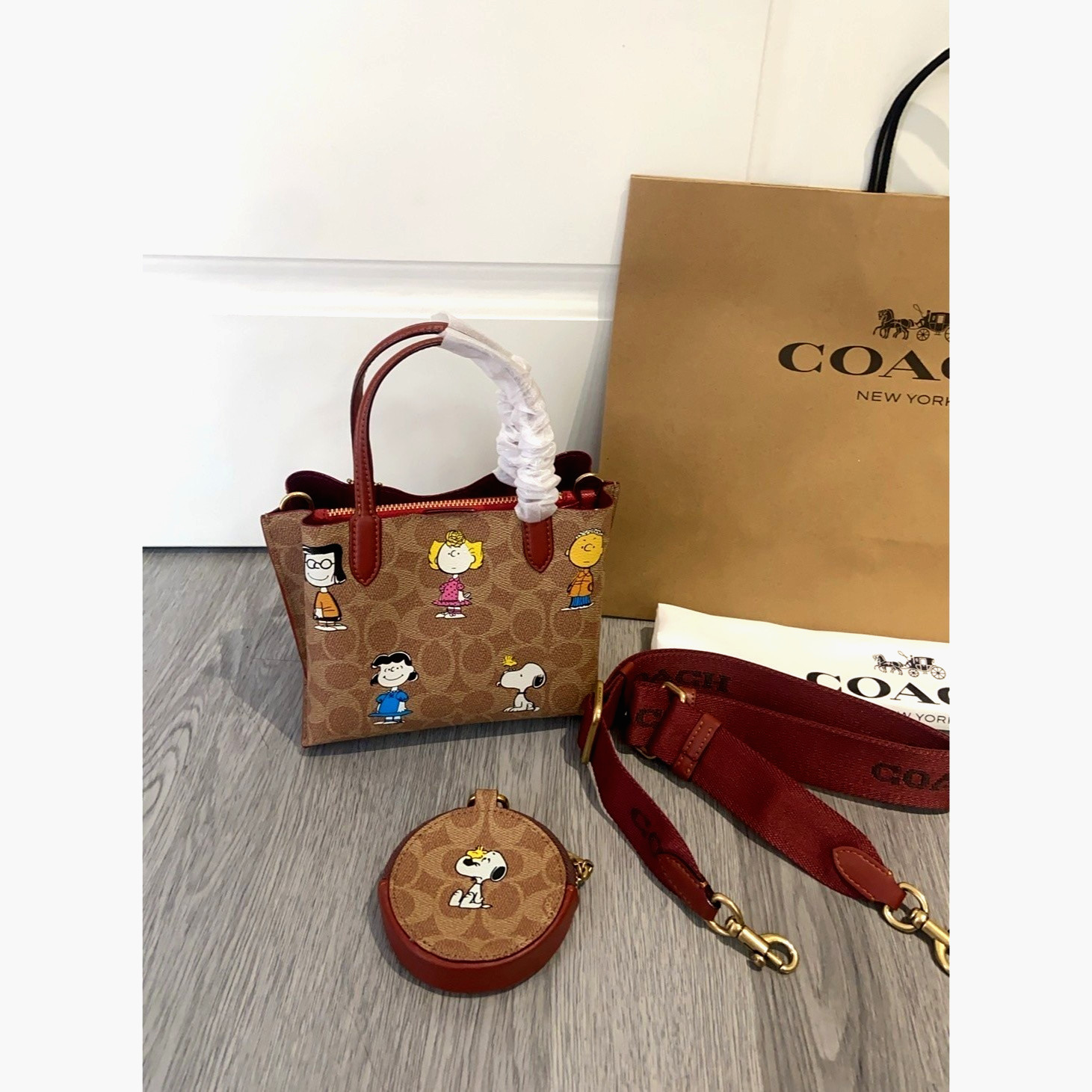 COACH CBF74 X PEANUTS  Willow Tote Bag 18 Signature Canvas Removable zip pouch A