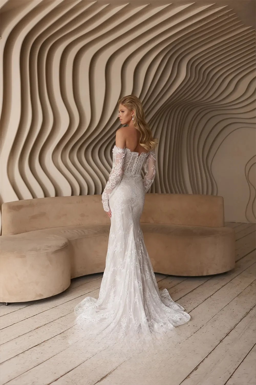 Pearls 2026 Sweetheart Long Sleeves Bridal Gown Customized Lace Brides Dresses