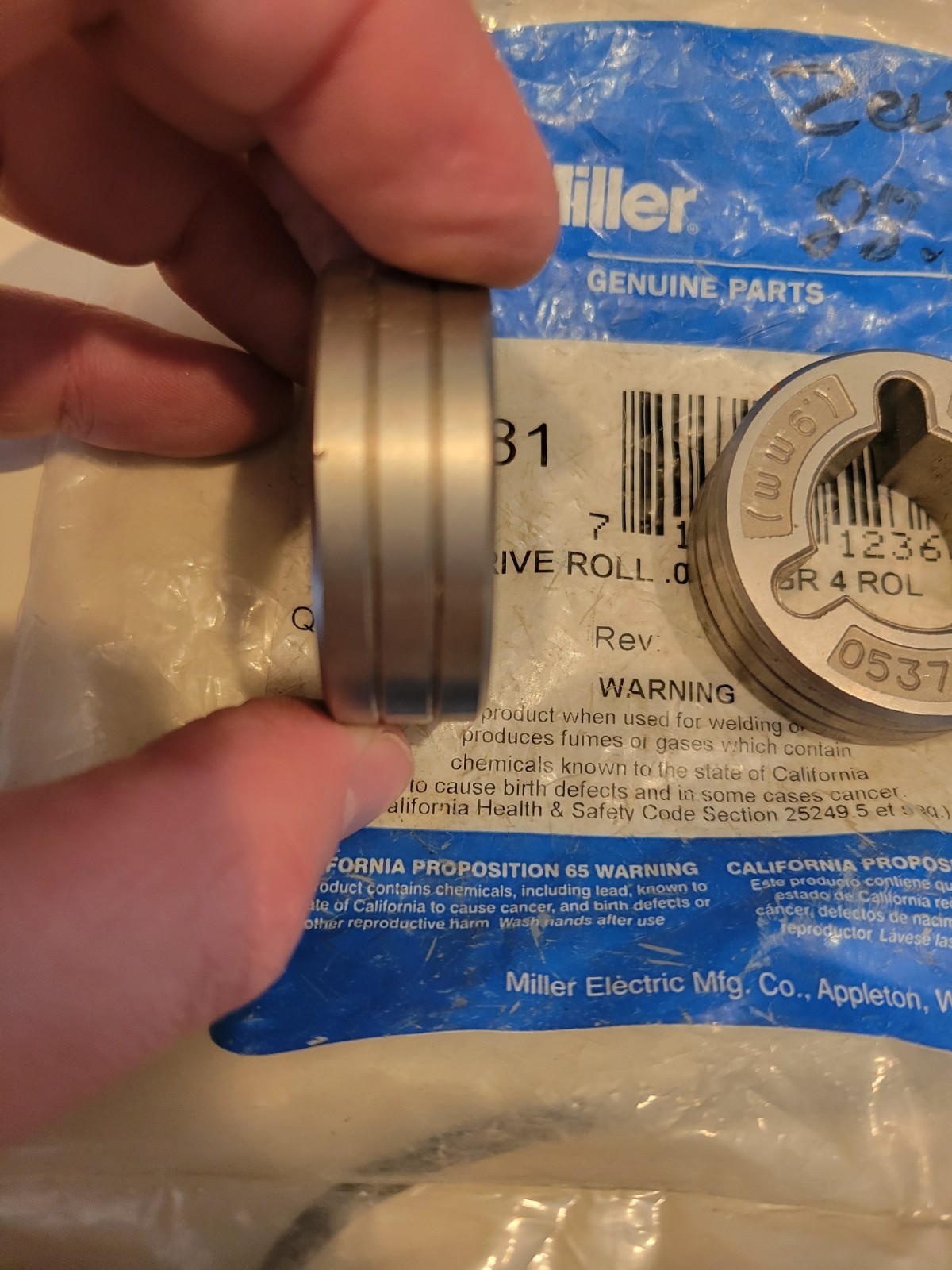 Miller 053700 V-Groove .035 Groove Drive Roll QTY: 2