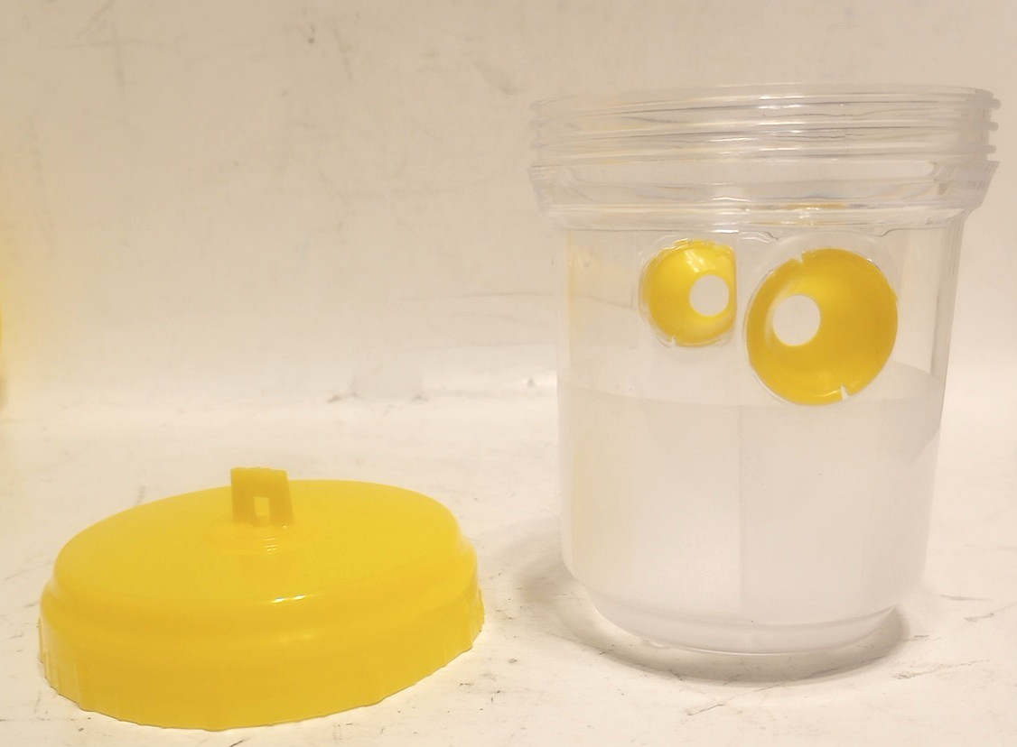 4 Wasp Trap Catchers Hanging Traps Wasps Hornets Flies-Non Toxic-Reusable-Yellow