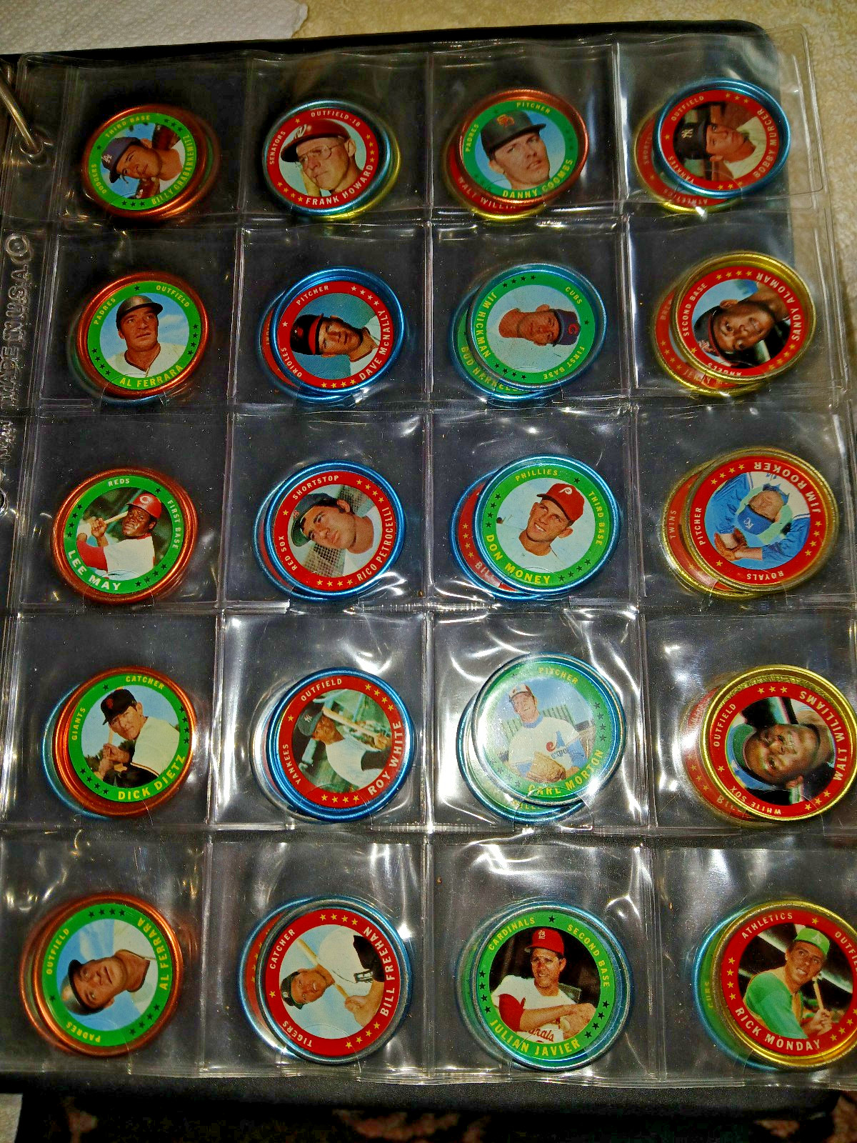 Topps Baseball Coins 1971 you pick from photos even some hall of famers