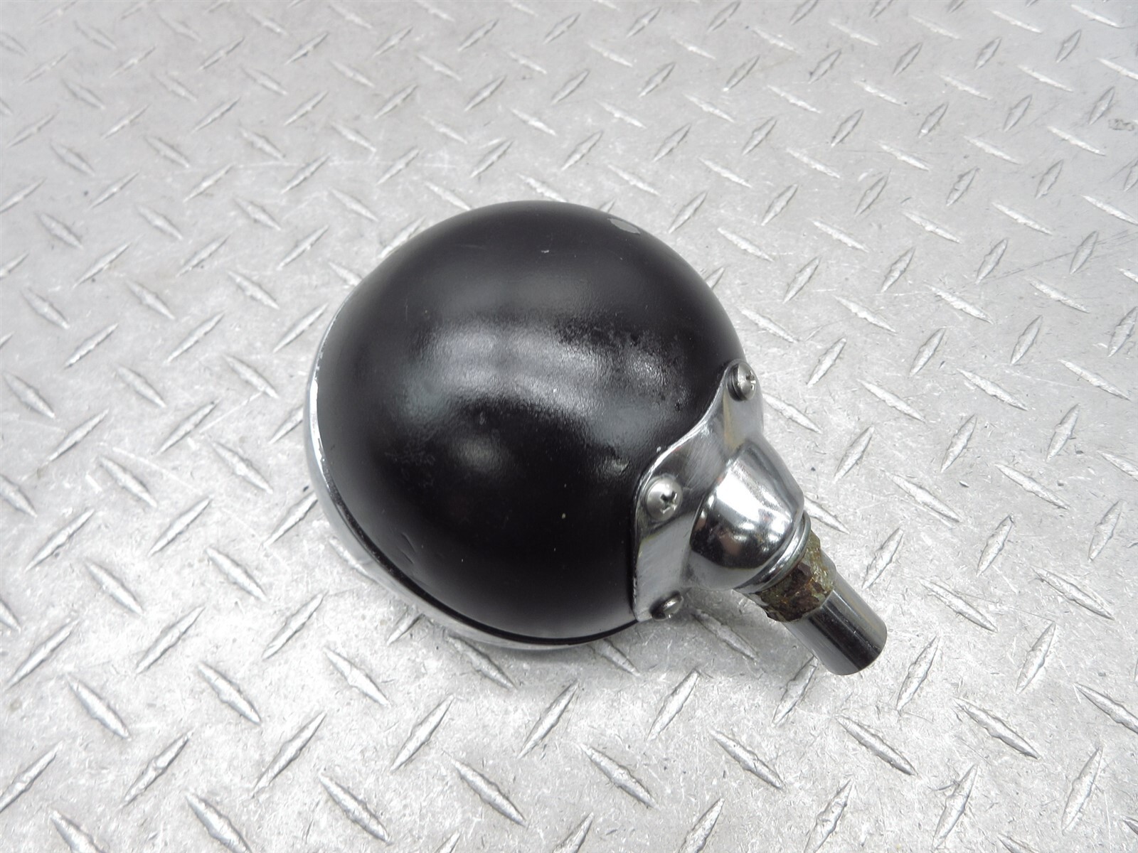 2007 05-09 Yamaha XVZ1300 Royal Star Right Front Accessory Fog Aux Light Lamp