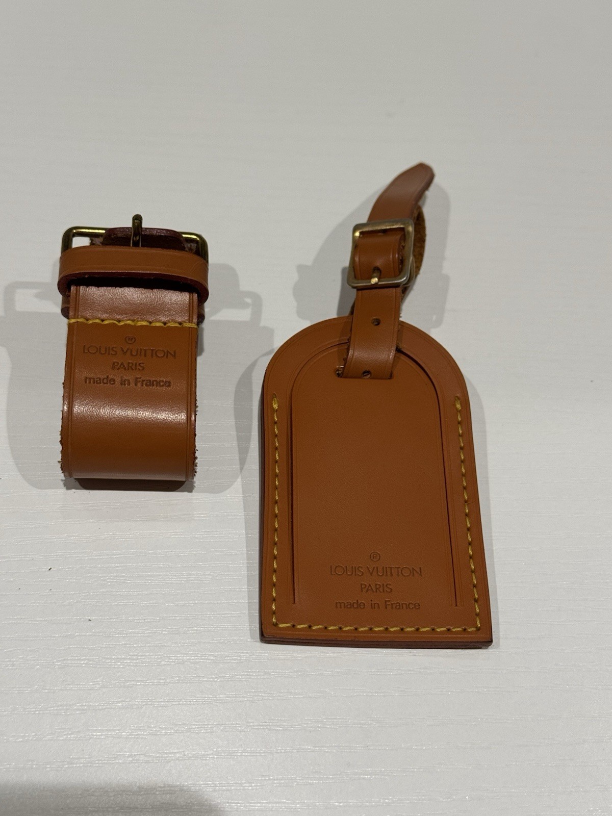 Louis Vuitton Brown Leather Luggage Tag with Belt/Strap Excellent Condition