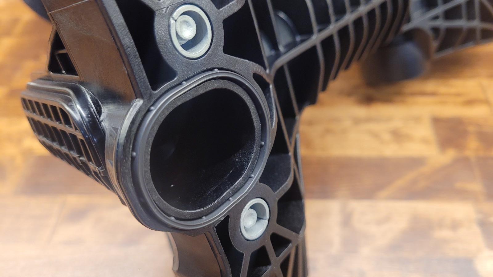 Detroit Diesel DD15 Oil Suction Manifold Kit + Gaskets + Filters | 100% Genuine