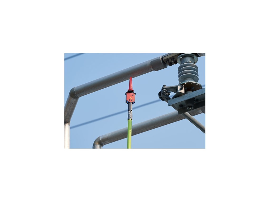 Amprobe TIC 410A Hot Stick, Telescoping, 33 inches