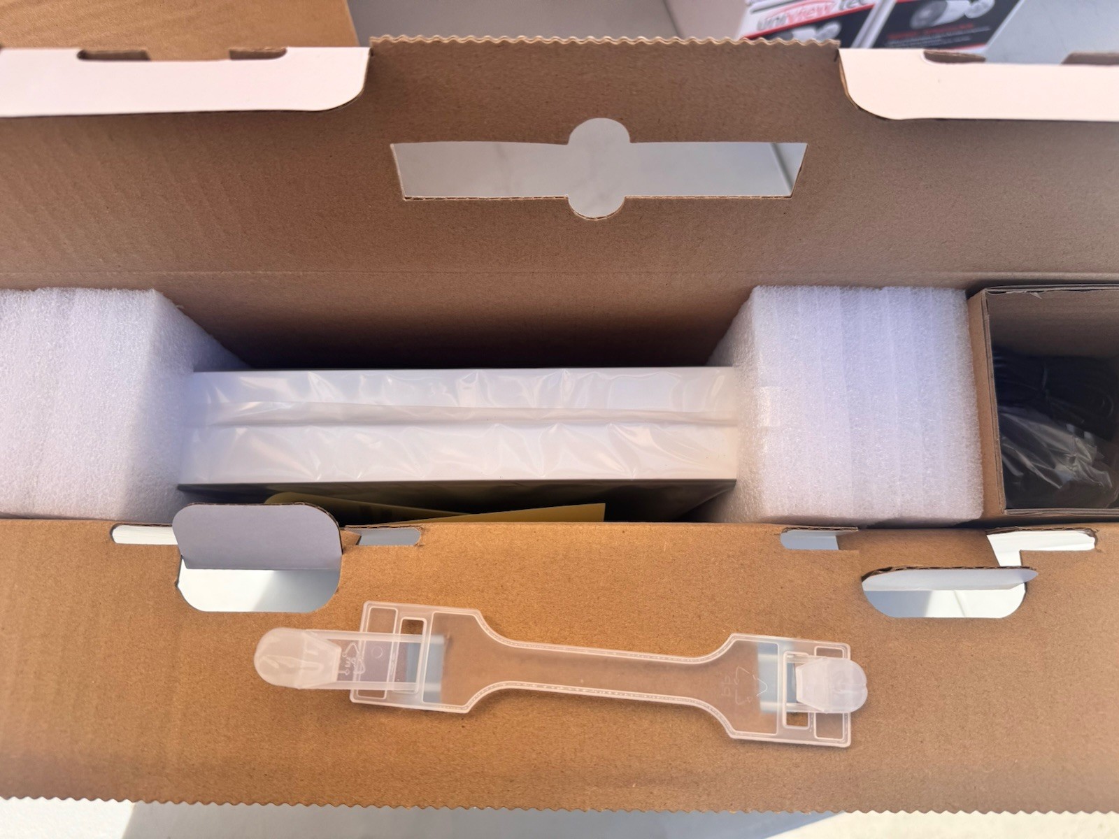 NVR 8-Ch, POE, with No HDD, by Uniview Tech, NR081XP,