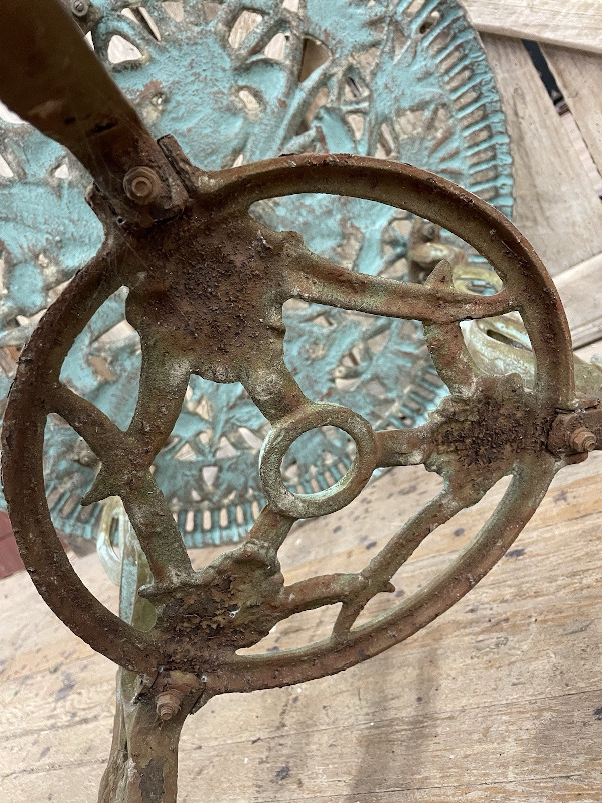 Vtg Victorian Cast Iron 28 1/2" Tea Table 27" Tall Garden outdoor