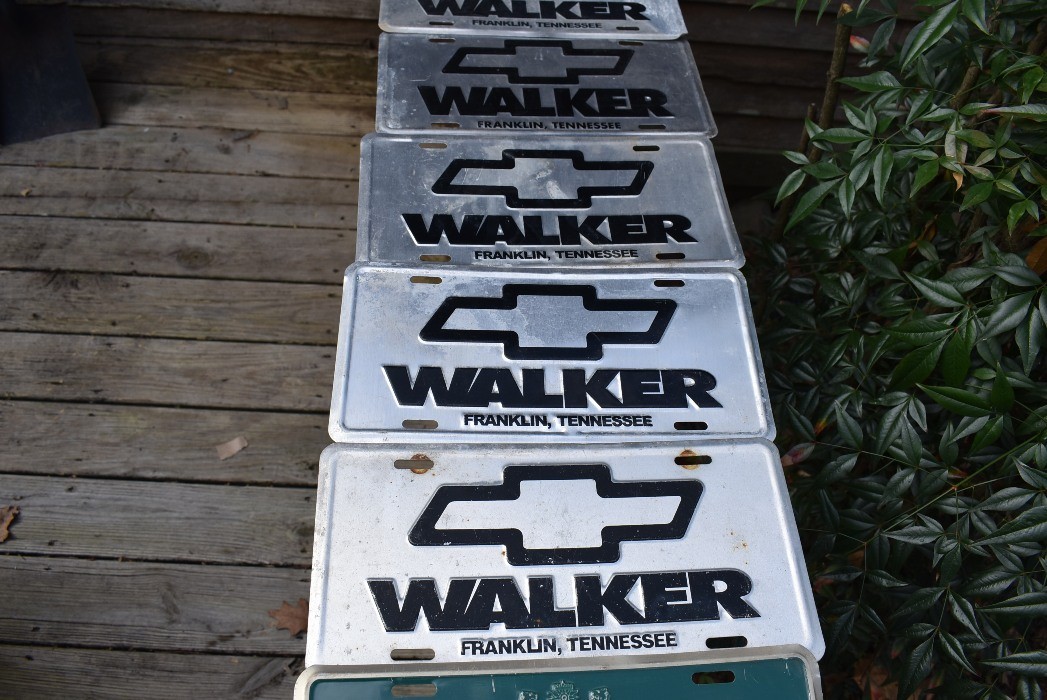LOT OF 20 TENNESSEE AUTOMOBILE DEALERSHIP FRONT PLATES, FRANKLIN, LAWRENCEBURG