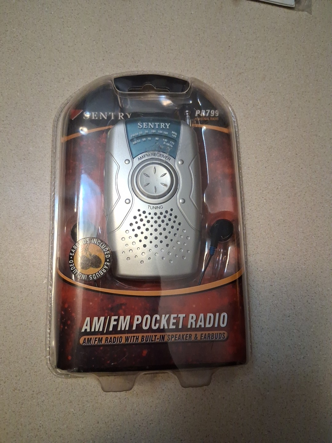 NEW SENTRY PR799 AM/FM POCKET RADIO w B/UILT-IN SPEAKER