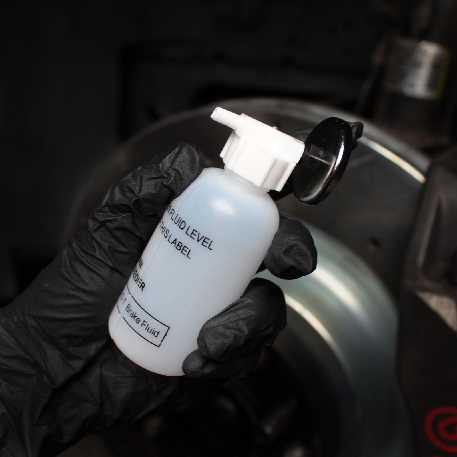 ABN | One Man Brake Bleeder Kit – Brake Bleeding Kit with Magnet