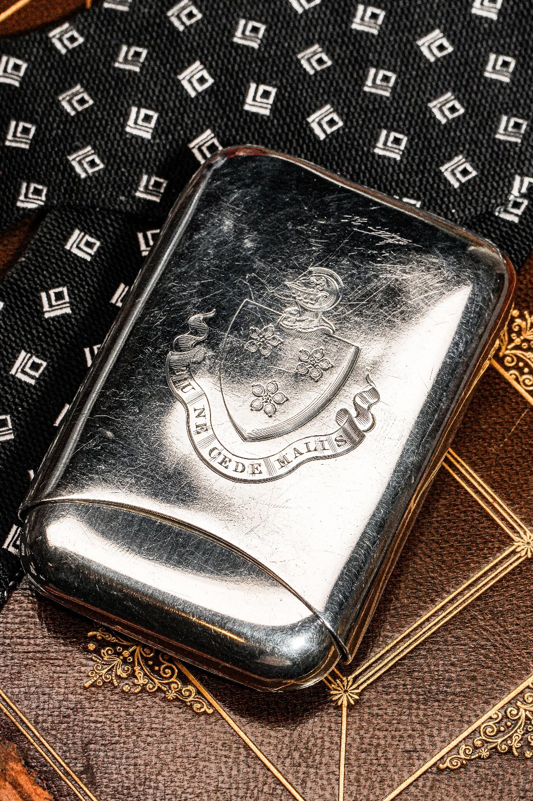 Stunning Antique Victorian Sterling Silver Cigarette Case Armorial Herladic