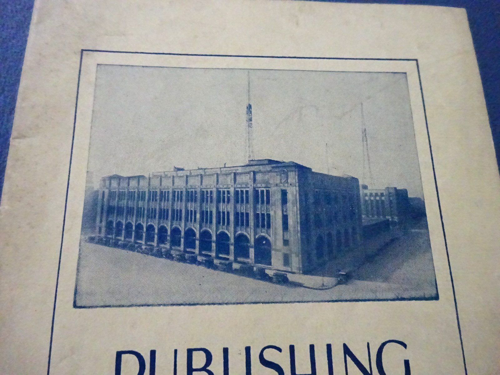 1932 Detroit News Tour Booklet, Publishing a Modern Newspaper