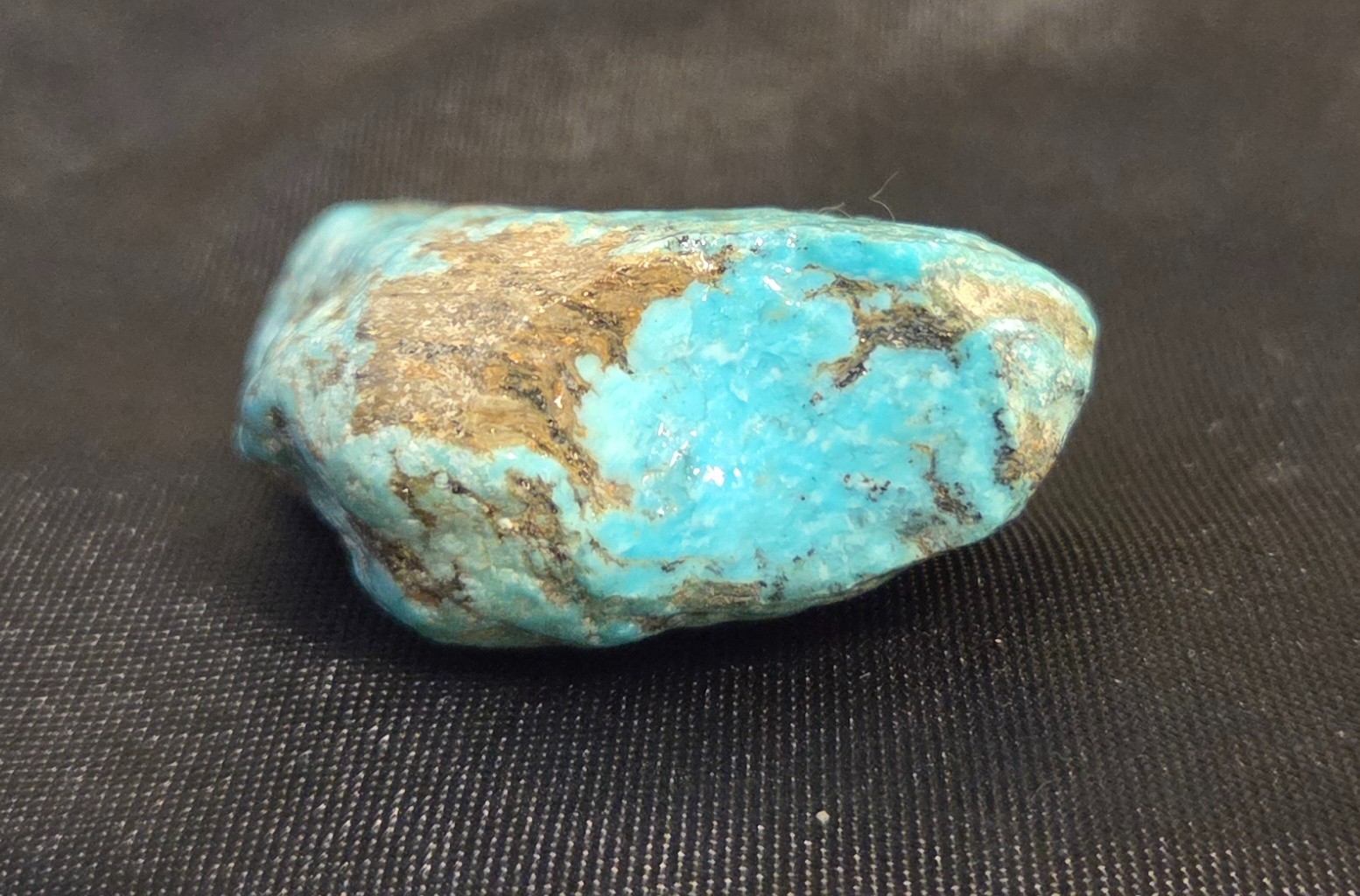 HIGH QUALITY   TURQUOISE KINGMAN  ROUGH 36 GMS