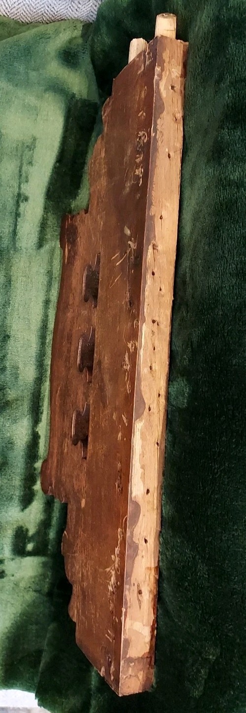 ANTIQUE FURNITURE SALVAGE Carved Wood Solid Walnut Leaves Pediment Crafter 12.5"