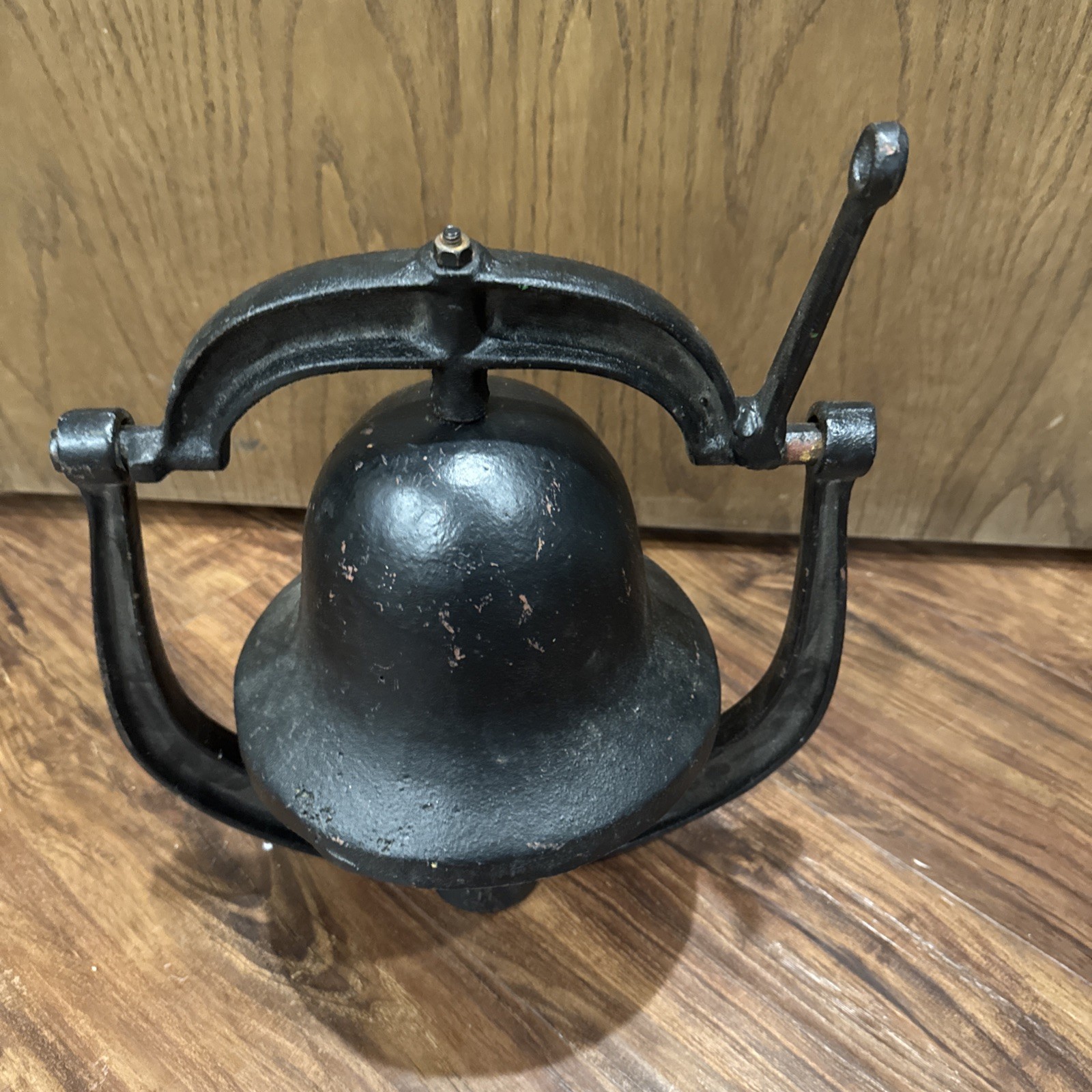 Antique Cast Iron USA Farm School Dinner Church Bell With Yoke 8.5” inches