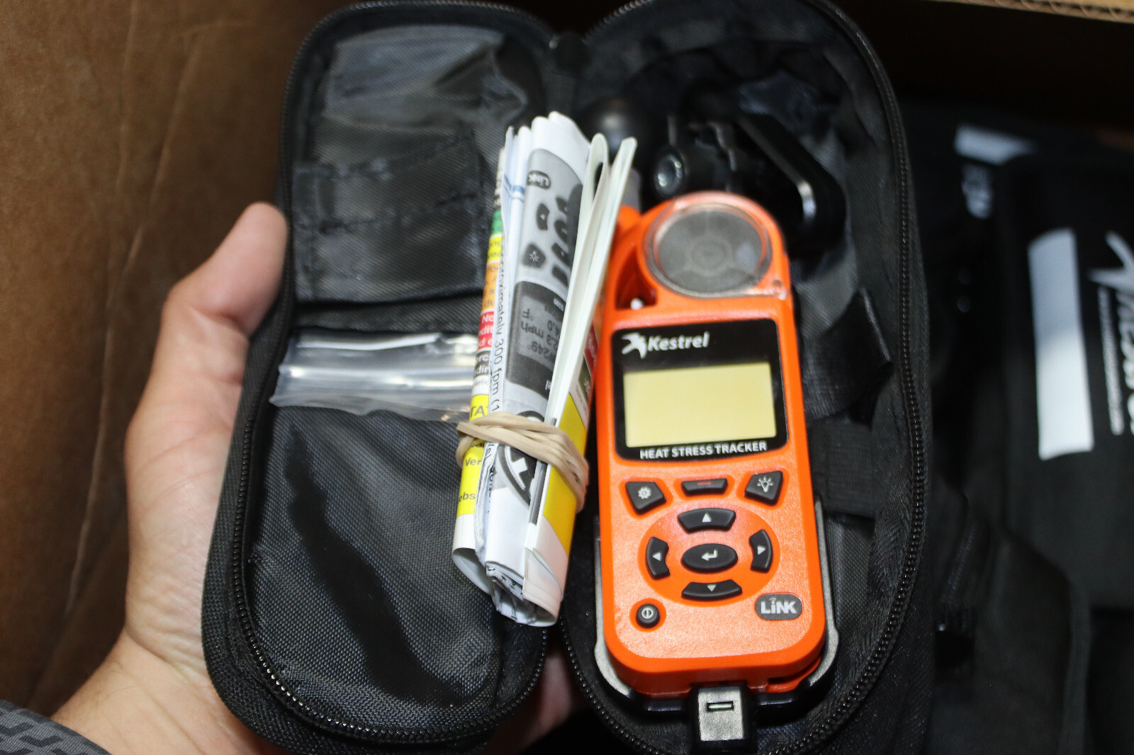 Kestrel   Heat Stress Tracker (HST) & Weather Meter with LiNK