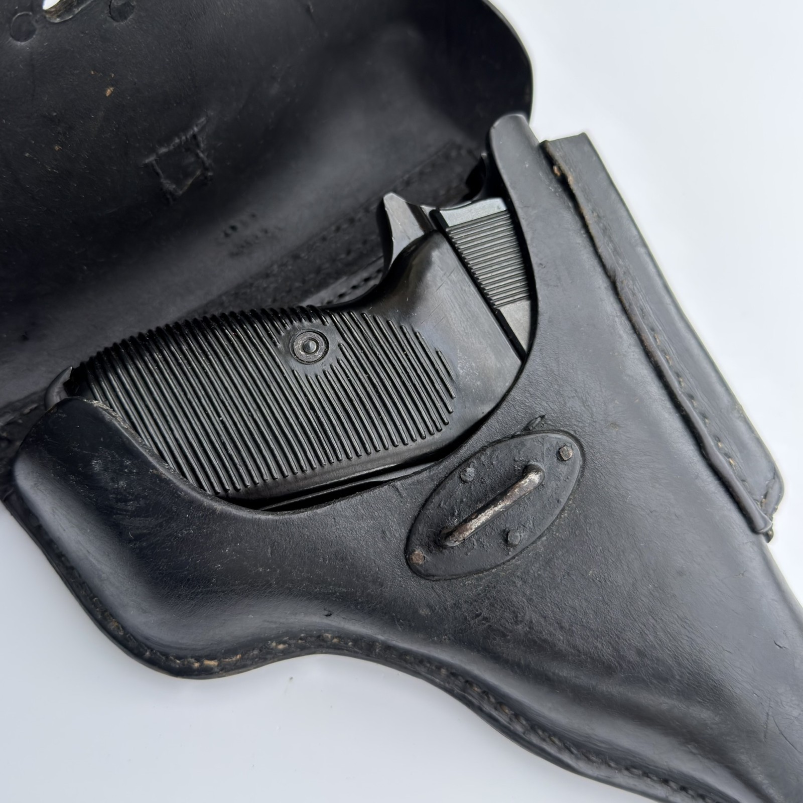 Walther P.38 Pistol HARDSHELL HOLSTER. Faint Oakleaf. Original Vintage.