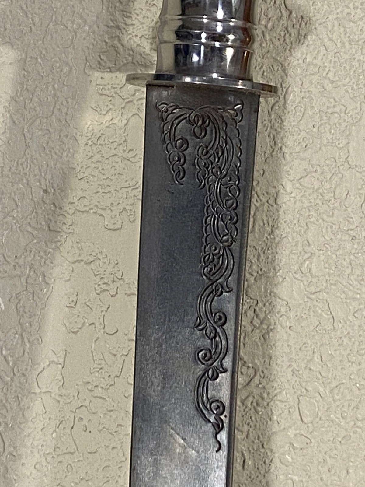 THAI SWORD AND SCABBARD TRADITIONAL COLLECTIBLE 38 INCHES LONG DISPLAY