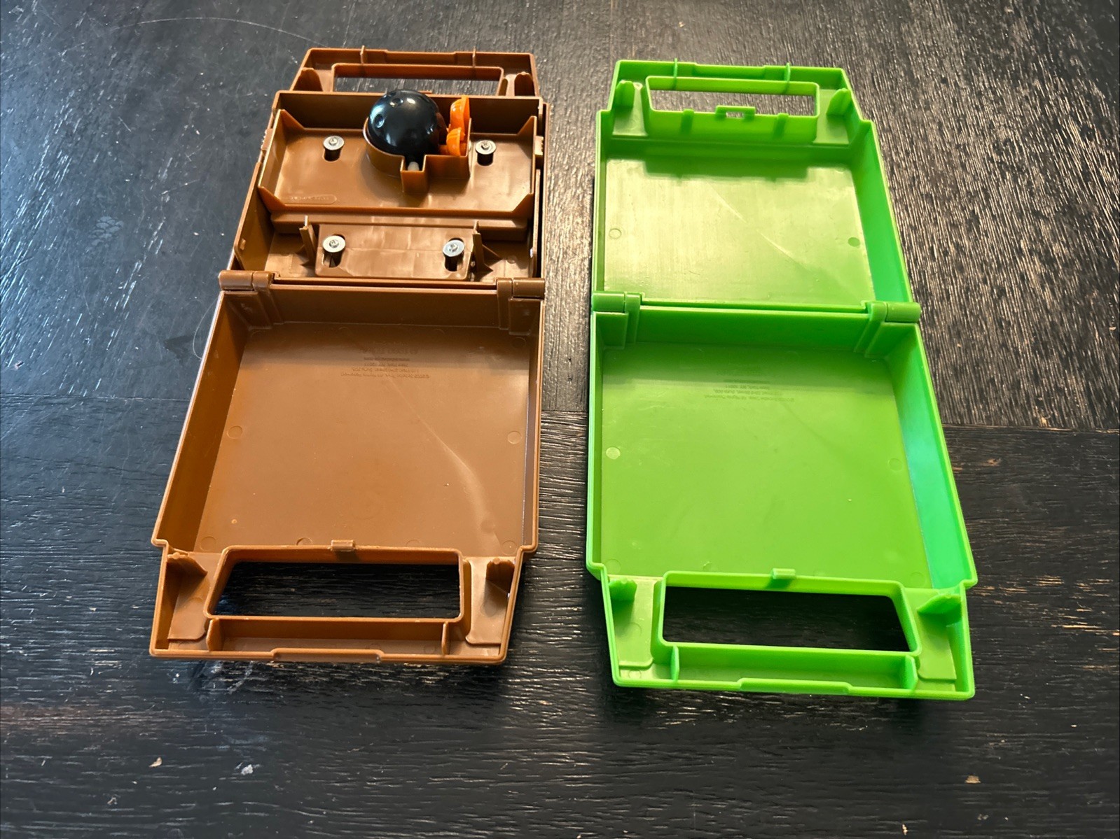 Tomy Vintage Bowling Game Table Top Wind-Up Bowling Ball Boxing Case