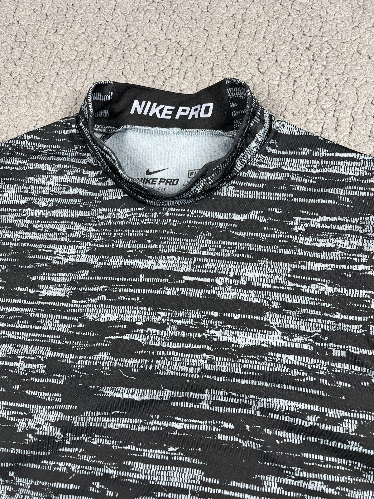 Nike Pro Dri-FIT Fitted Long Sleeve Shirt Mens Medium Athletic Training Top