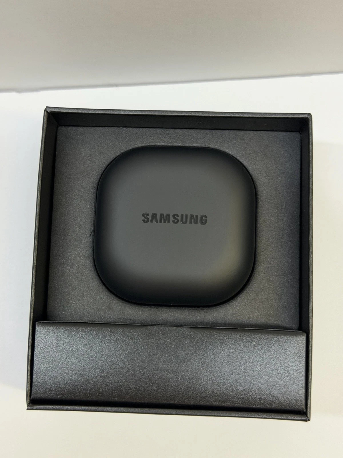 Samsung Galaxy Buds2 Pro SM-R510 Wireless Earbuds Graphite Noise Canceling