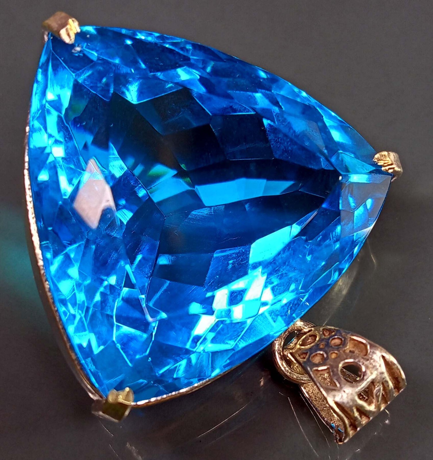 Trillion Cut 122.40 Ct Blue Topaz Pendant Natural Gemstone EGL Certified PD038