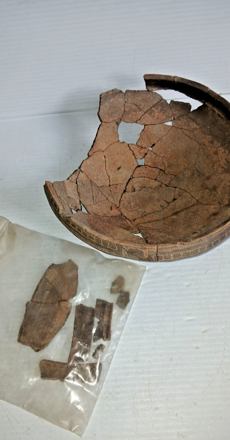 Pre-Columbian Native American Indian Mississippian Partial Pottery Bowl Artifact