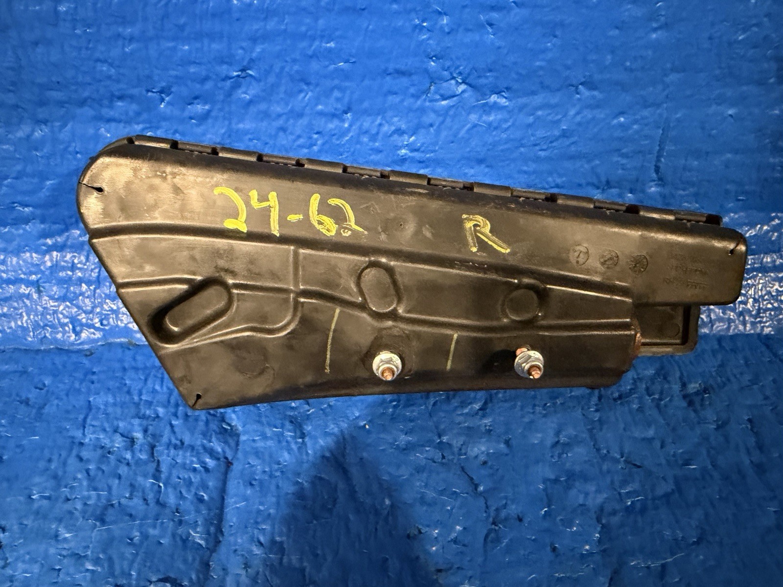 2020-21-22-23-24-25Chevrolet Silverado GMC Sierra Passenger Seat Airbag