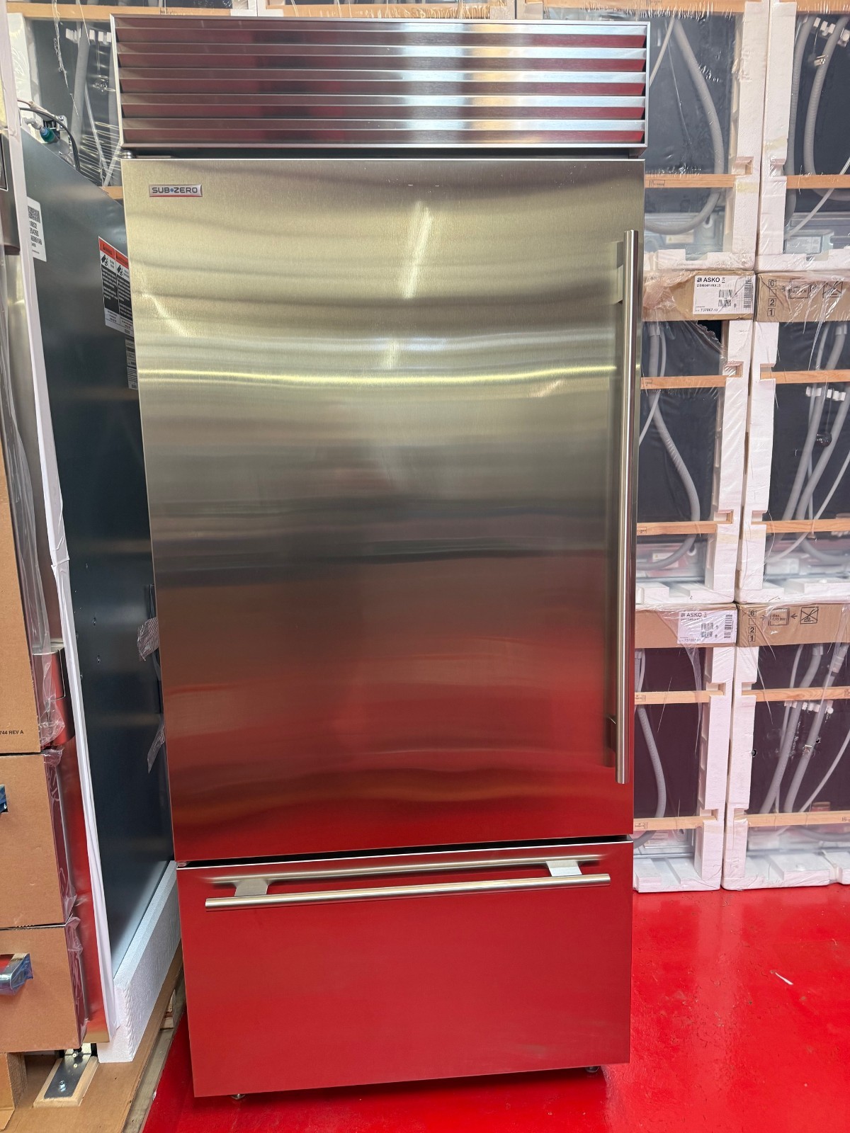 36” Subzero Refrigerator With Bottom Freezer CL3650USTL (New 2024)