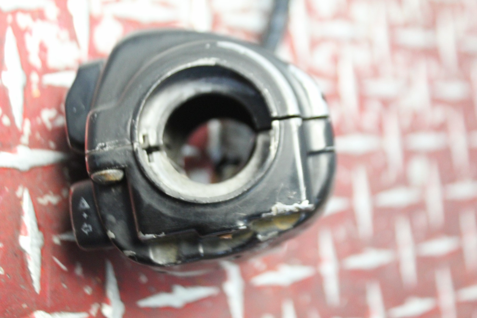 2010 HARLEY ELECTRA GLIDE OEM RIGHT CONTROL SWITCH SEE DESC 2008 - 2013 EG140