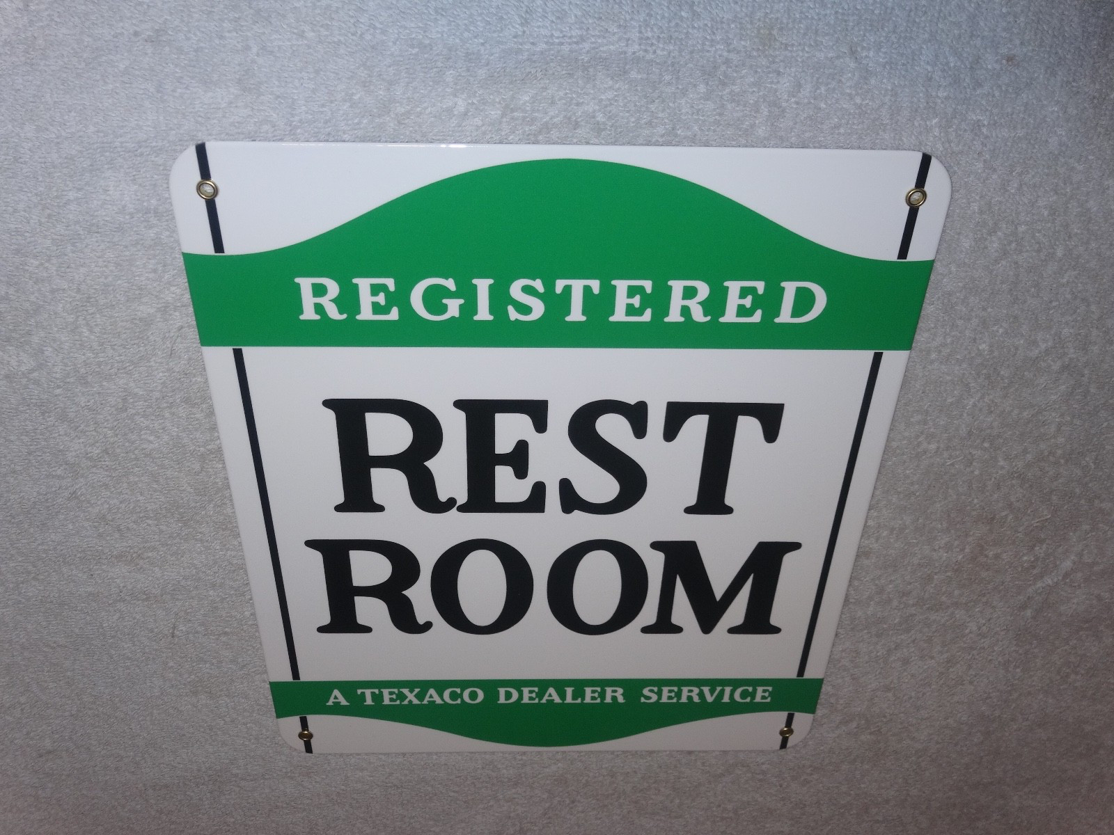 VINTAGE TEXACO RESTROOM REGISTERED MEN & WOMAN 12" PORCELAIN METAL GASOLINE SIGN