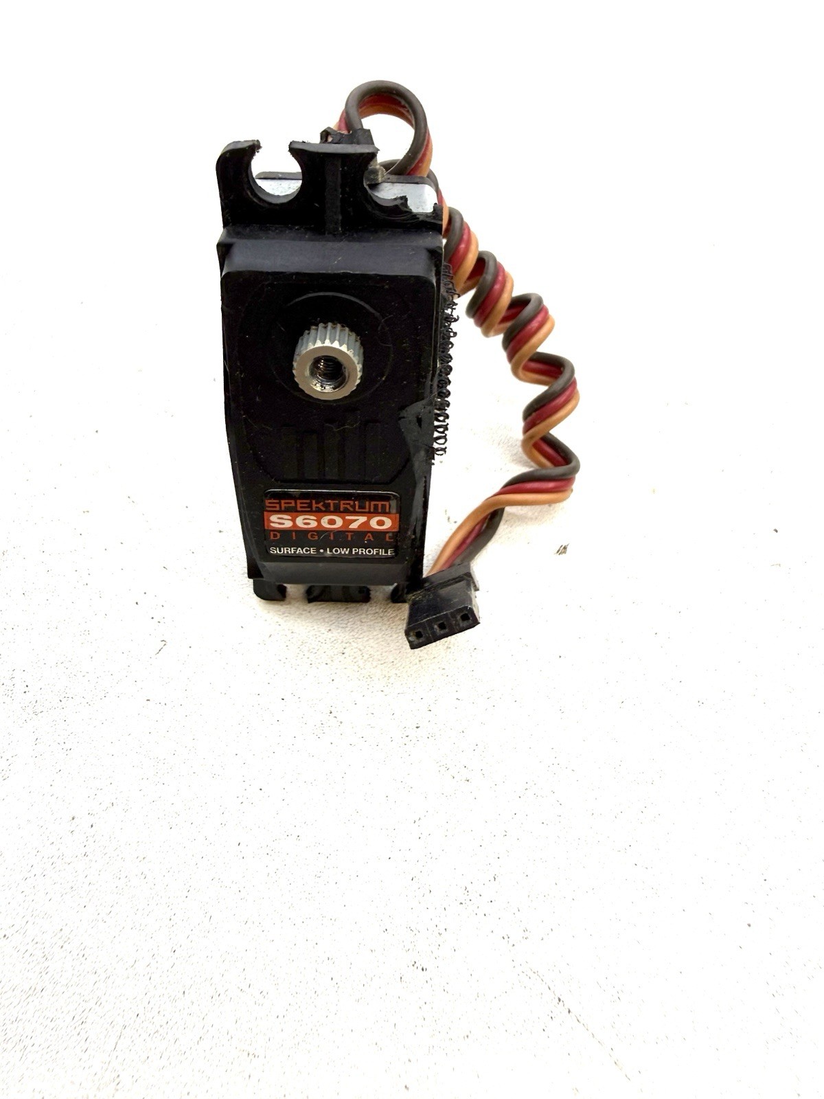 Spektrum S6070 Low Profile Surface Servo