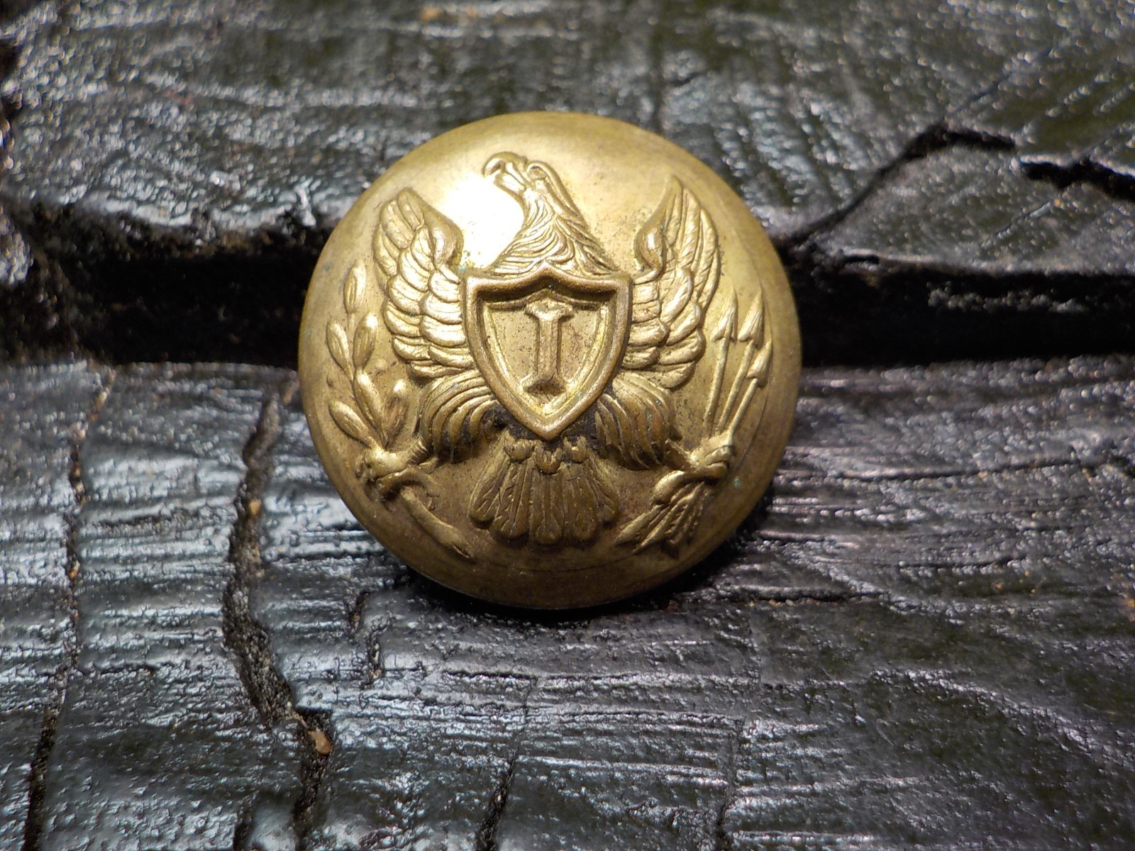 Old Rare Vintage Antique Civil War Relic Eagle Infantry Coat Button Free Case