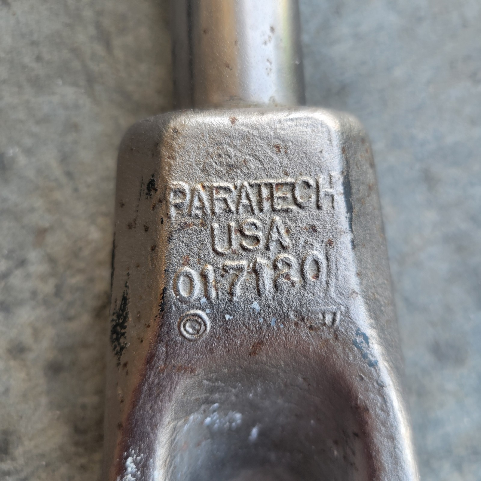 Paratech Halligan Firefighter Tool 30" 30 inch Hooligan BAR PRYBAR PRY