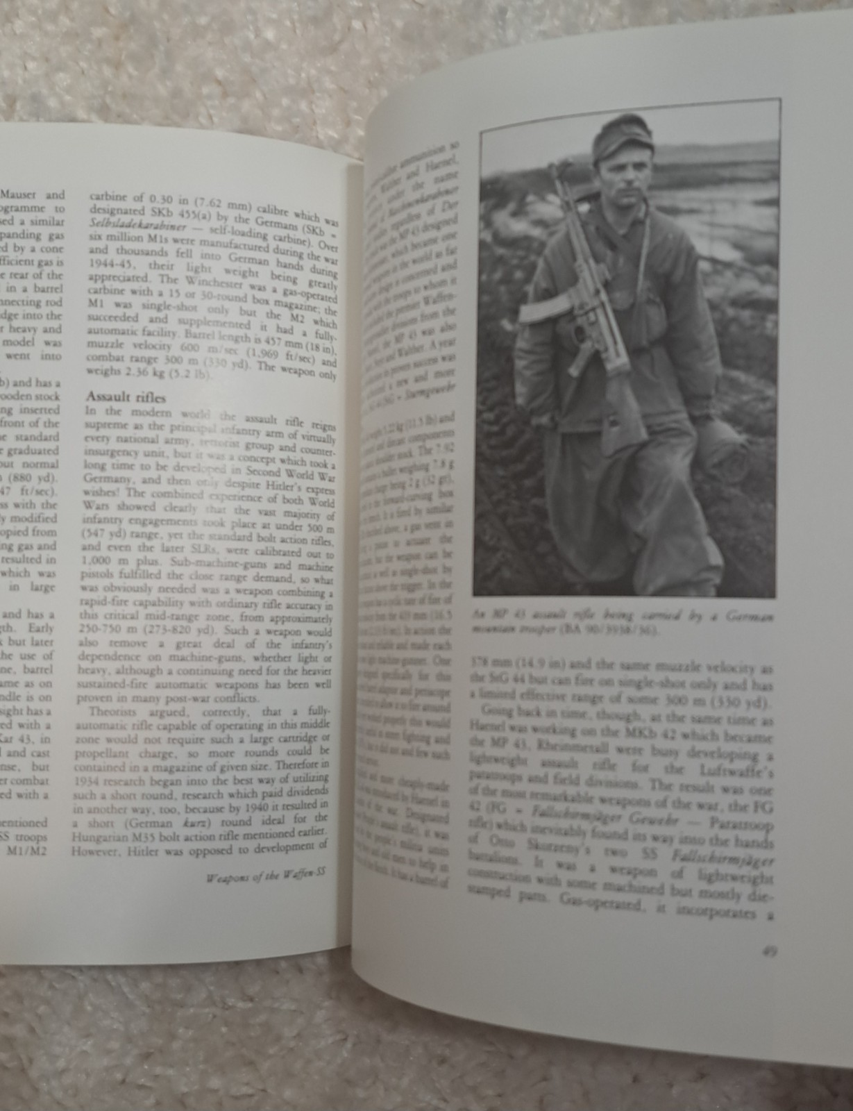 WEAPONS OF THE WAFFEN-SS: FROM SMALL ARMS TO TANKS By Bruce Quarrie - Softcover