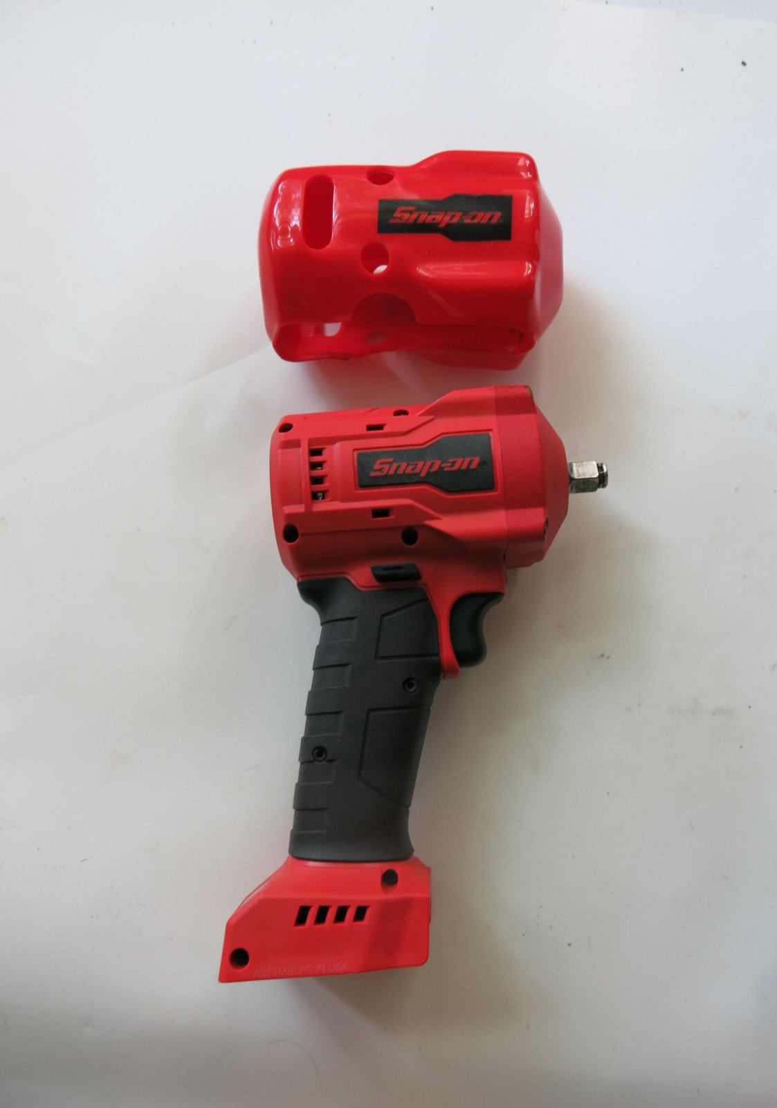 Snap On CT9038 Red 3/8” 18v Lithium Brushless Stubby Cordless Impact Wrench Nice