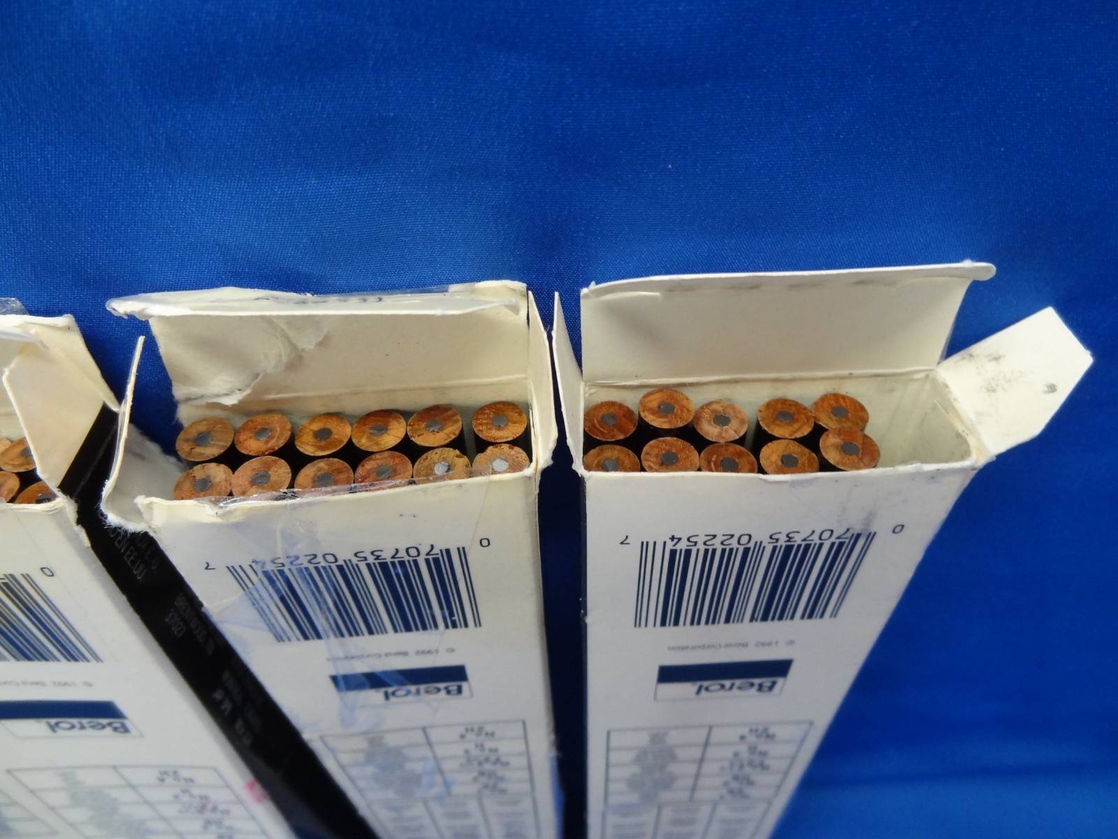 Berol (46) Black Warrior No. 2 HB Pencil Round Writing 372-2 Medium-Soft 1992