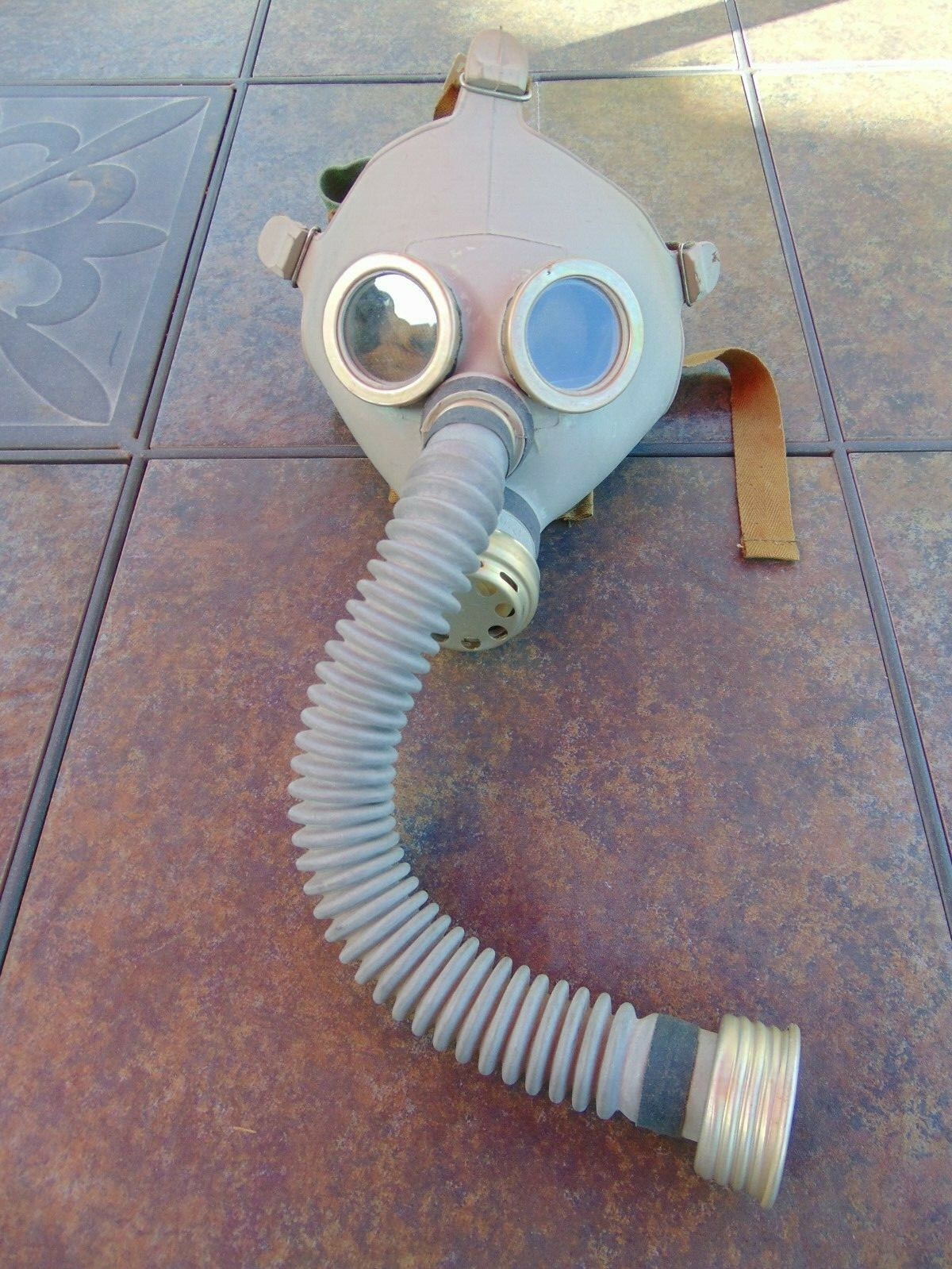 Russian Child's Cold WarGas Mask w/sack, new old stock, sizes 1-4, free shipping
