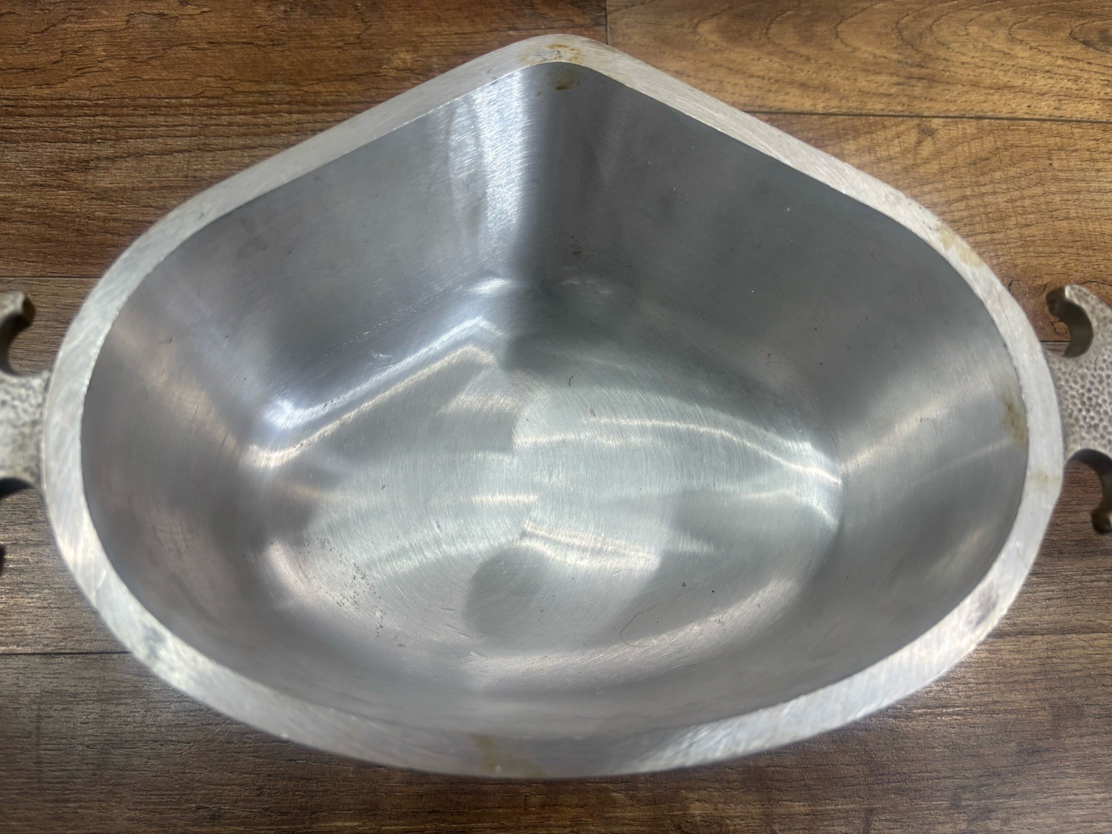 Vintage Hammered Aluminum Guardian Service Cookware Triangular Pot/Glass Lid