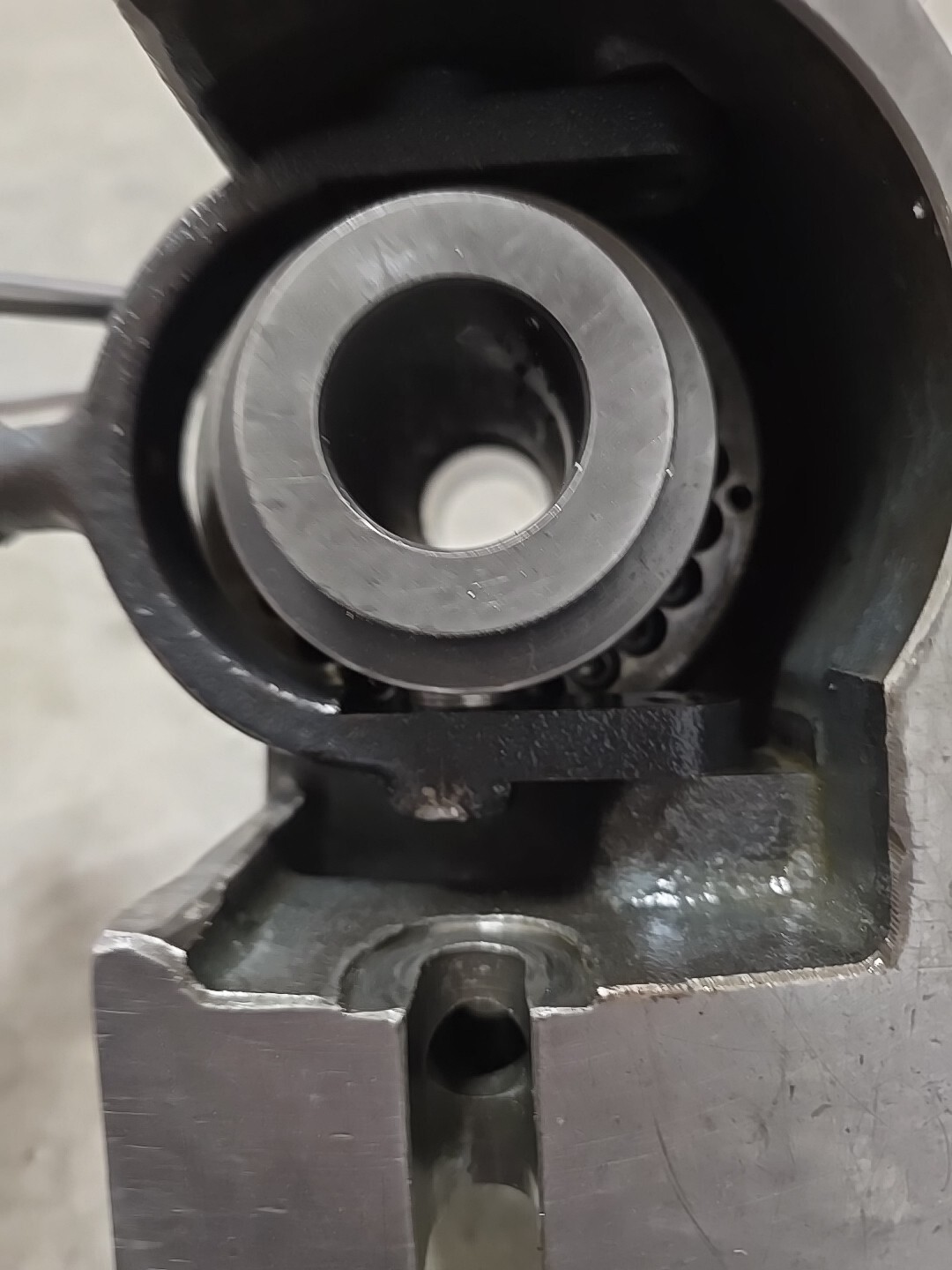 Yuasa 550-004 H/V 5c collet indexer Thread Wear