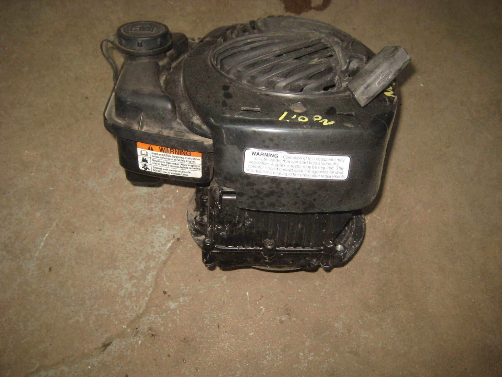 Briggs & Stratton OHV 500 E Series 140cc Vertical Shaft Push Lawn mower Engine